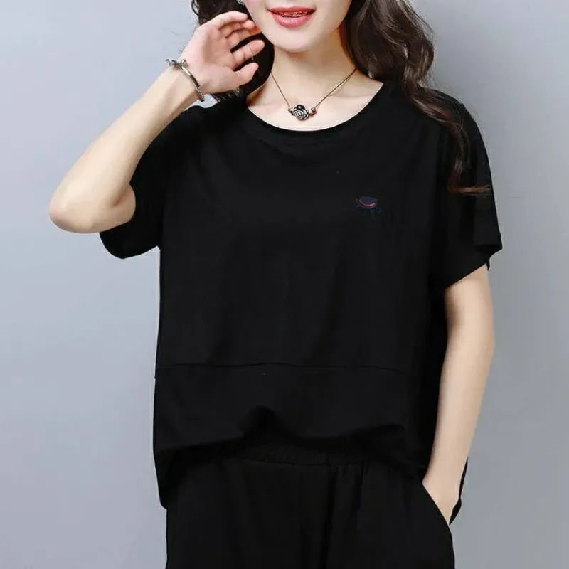 Phong cách phối đồ trung niên đi làm và đi chơi thanh lịch